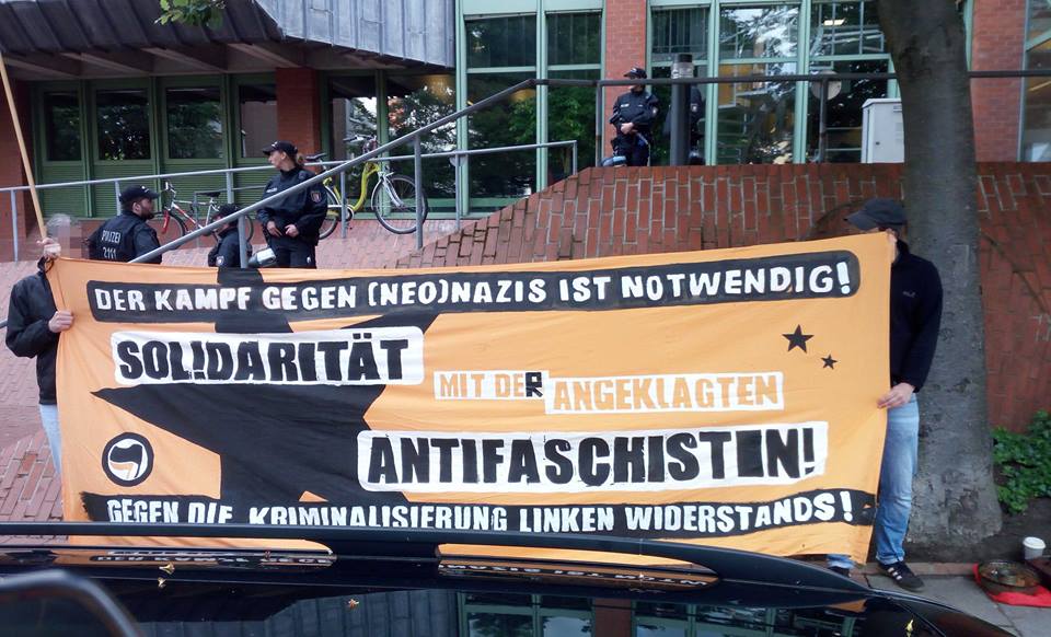 http://www.neu.antifa-kiel.org/wp-content/uploads/import/tortenprozess-kundgebung.jpg