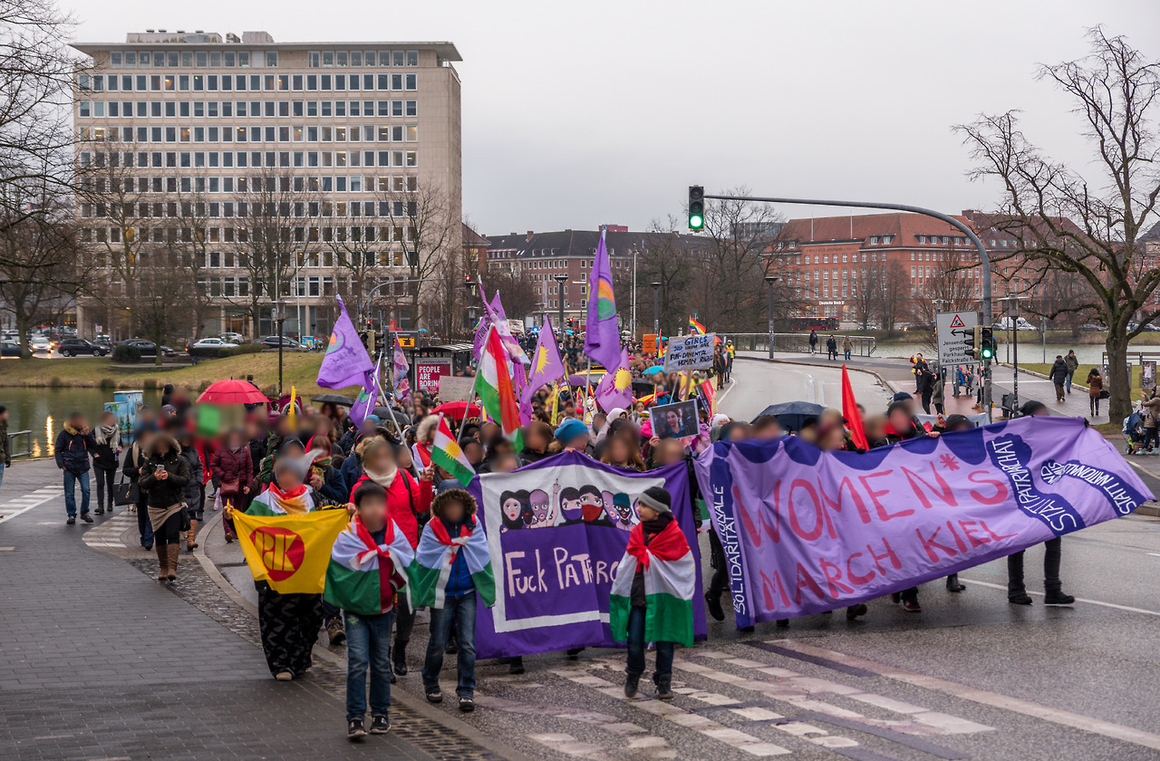 http://www.neu.antifa-kiel.org/wp-content/uploads/import/womensmarch1.jpg